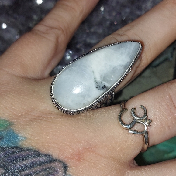 High Bezel Setting Teardrop Moonstone Ring Size 8.75 - Picture 2 of 6